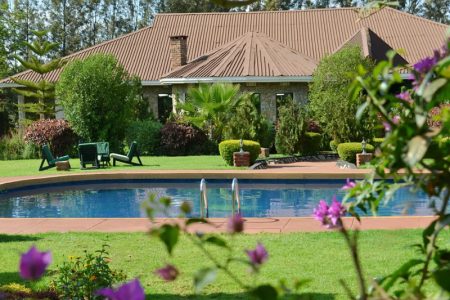 Bougainvillea Safari Lodge