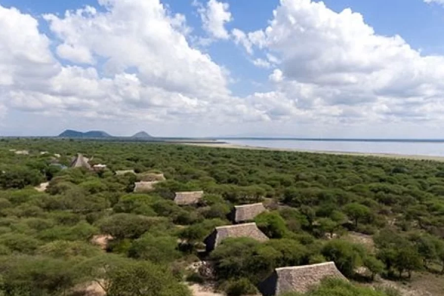 Lake burunge camp