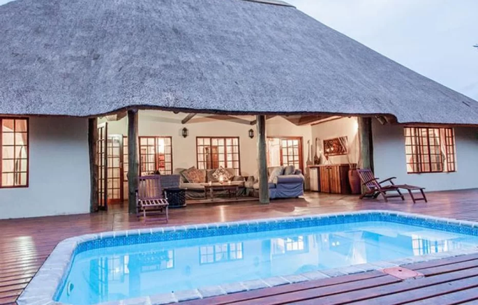 Rhino River Lodge